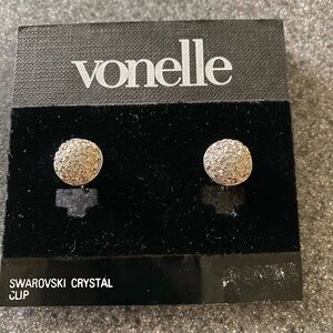 Vintage Vonelle Silver Swarovski Crystal Stud Earrings